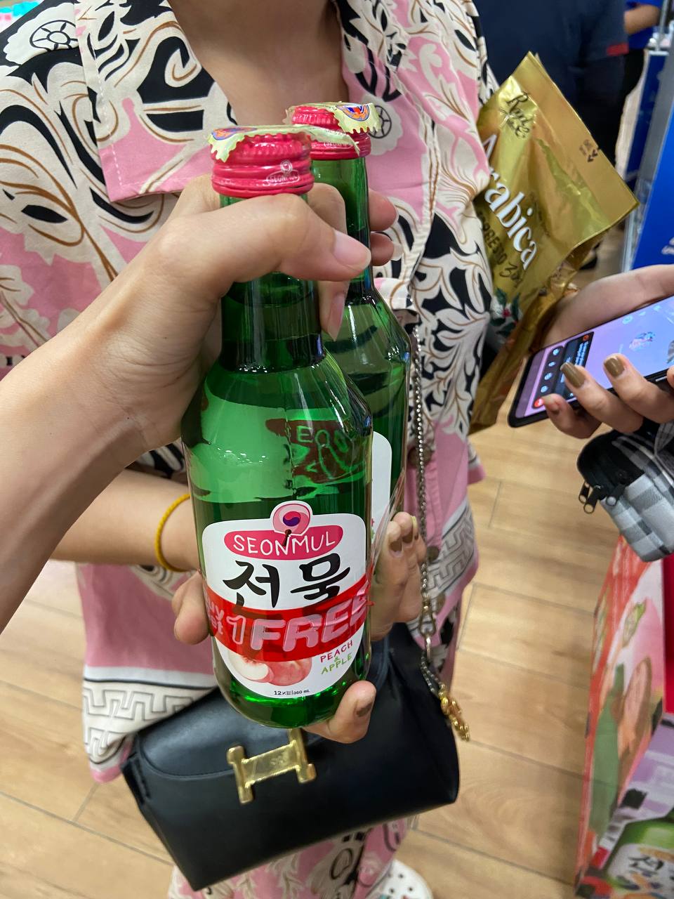 Seonmul Wine Testing Success at AEON 1 Day 3 Highlights - Image 7